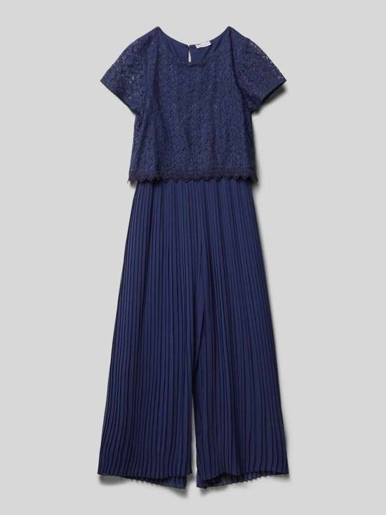 Комбинезон со складками