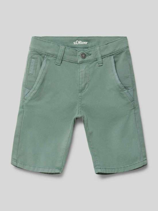 Шорты-бермуды с боковыми карманами